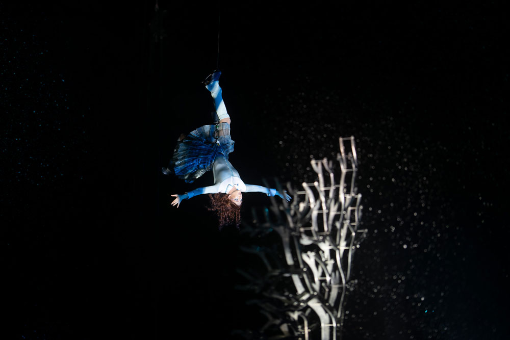 CRYSTAL Moves Cirque du Soleil's Excellence to the Ice